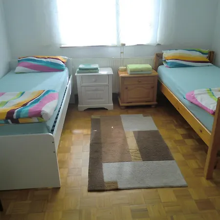 Haus - 4 - 2 Bad - 1kueche, Bis 8 Personen Appartement *